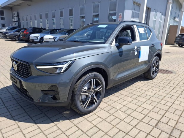 Volvo XC40 2.0 [B3] Mhev Plus Dark DCT Jliusi...